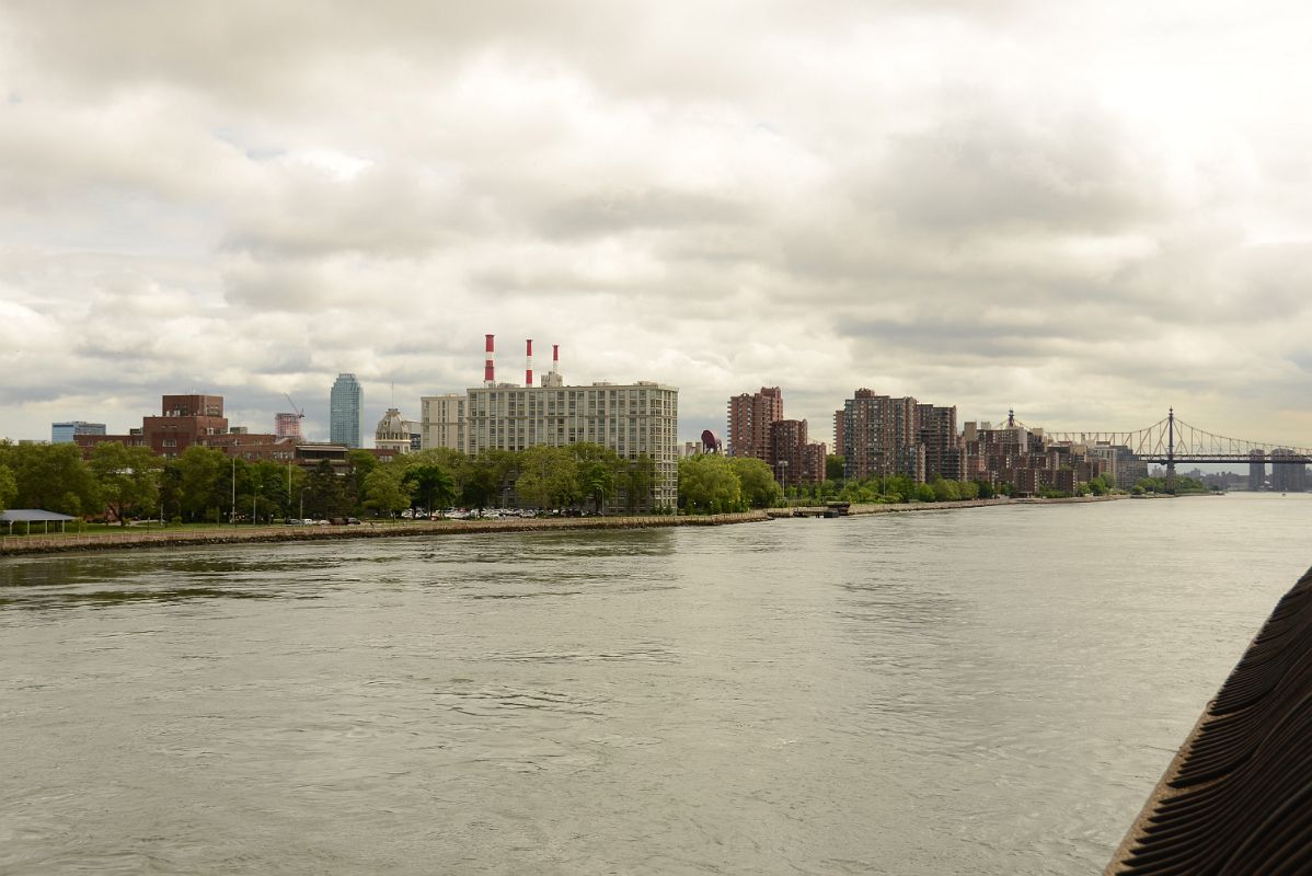 03-6 View South Along The East River To Roosevelt Island From Carl Schurz Park Upper East Side New York City